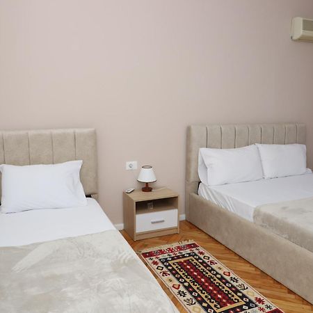 Beratinus Apartment In Berat Center מראה חיצוני תמונה
