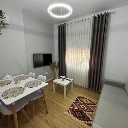Beratinus Apartment In Berat Center מראה חיצוני תמונה
