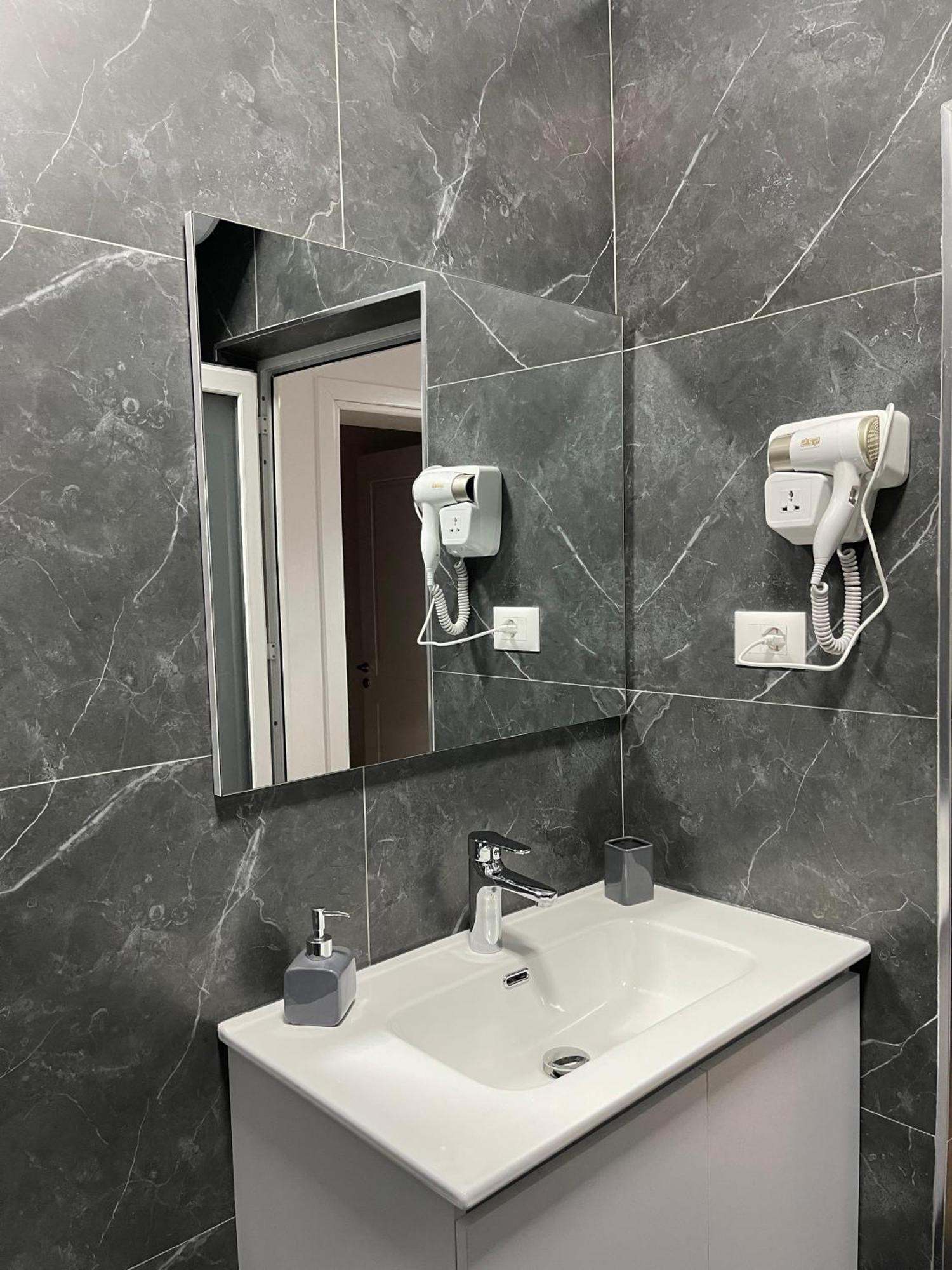 Beratinus Apartment In Berat Center מראה חיצוני תמונה