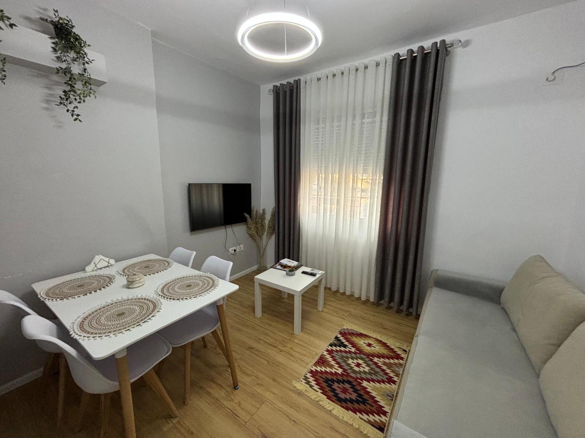 Beratinus Apartment In Berat Center מראה חיצוני תמונה